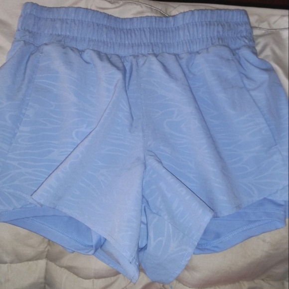 Avia running shorts size XS (0-2) with 4" inch bike liner - Picture 2 of 4